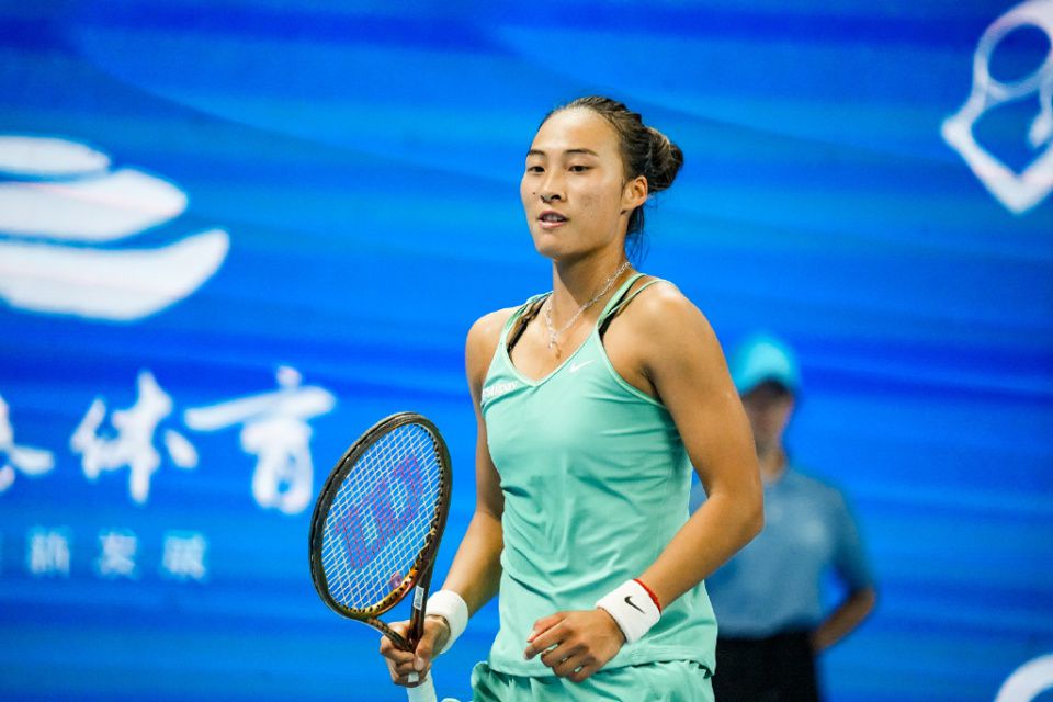巴黎、切尔西、曼联和曼城都在追求埃斯特瓦奥-威廉，并愿意支付他价值6000万欧元的解约金。